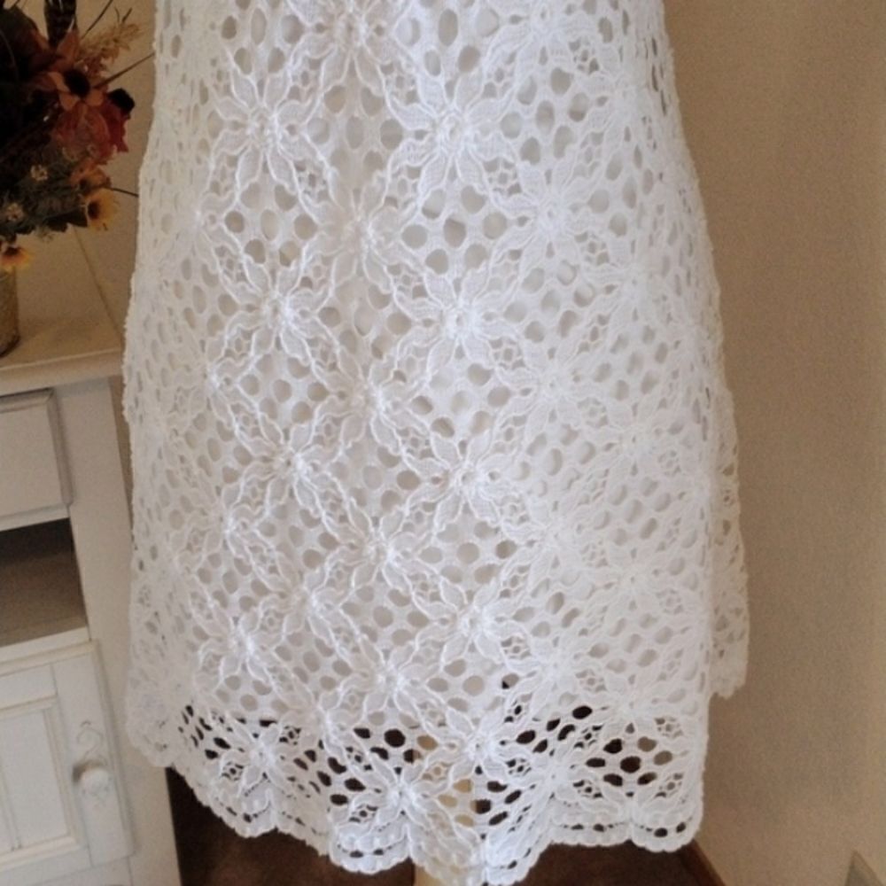 Kay Celine Lace Dress - Picture 8 of 12